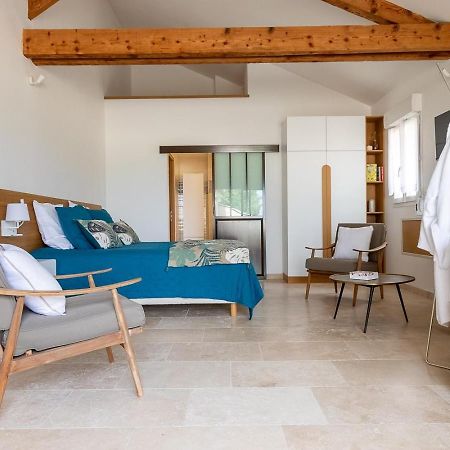Mas Des Tourterelles Bed & Breakfast Jonquieres  Exterior photo